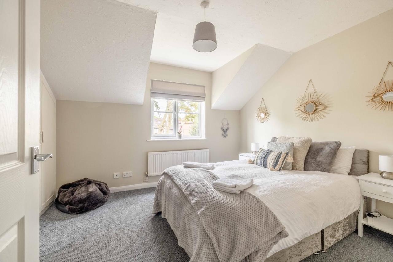 Windsor Burnham Ascot Haven Sleeps 4 Villa Slough Luaran gambar